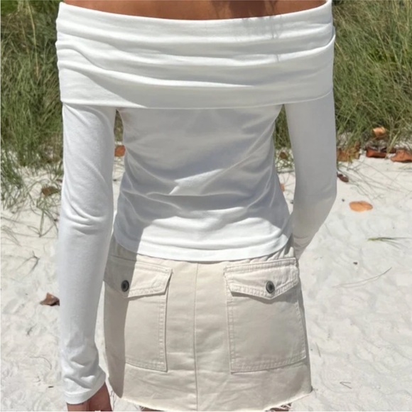 Brandy Melville White Off the Shoulder Peggy Top - Picture 3 of 6